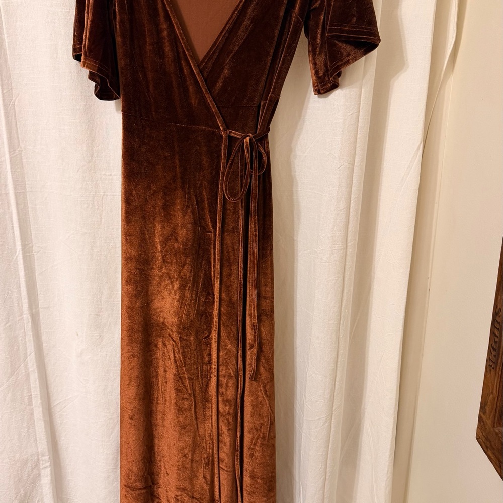 Women's Wrap Velvet Maxi Dress - Brown
